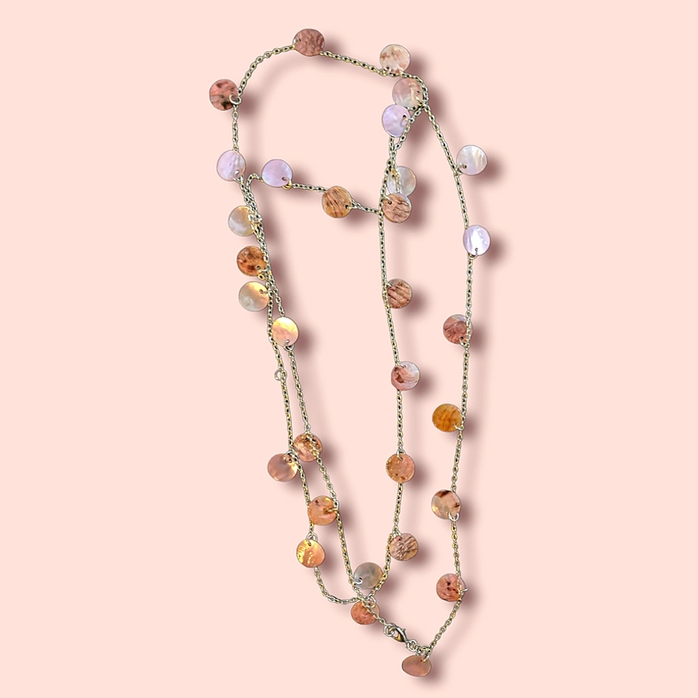 3/$20✨Extra Long Pink and Silver Shell Necklace